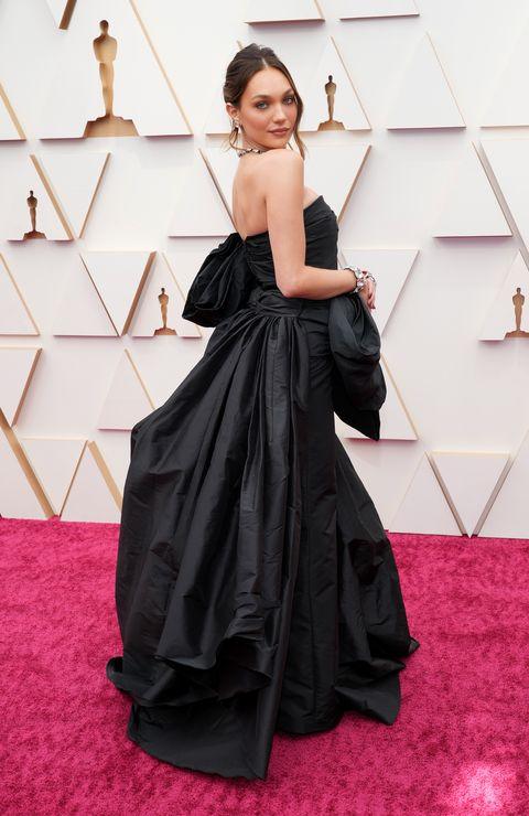 Oscars 2022: All the best looks from the star-studded red carpet