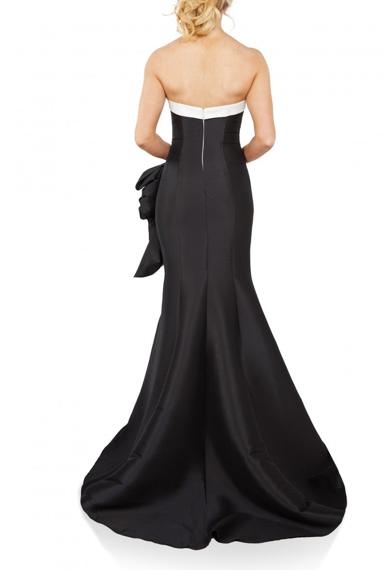 Formal Dresses Side Ruffle Long Formal Gown White Black