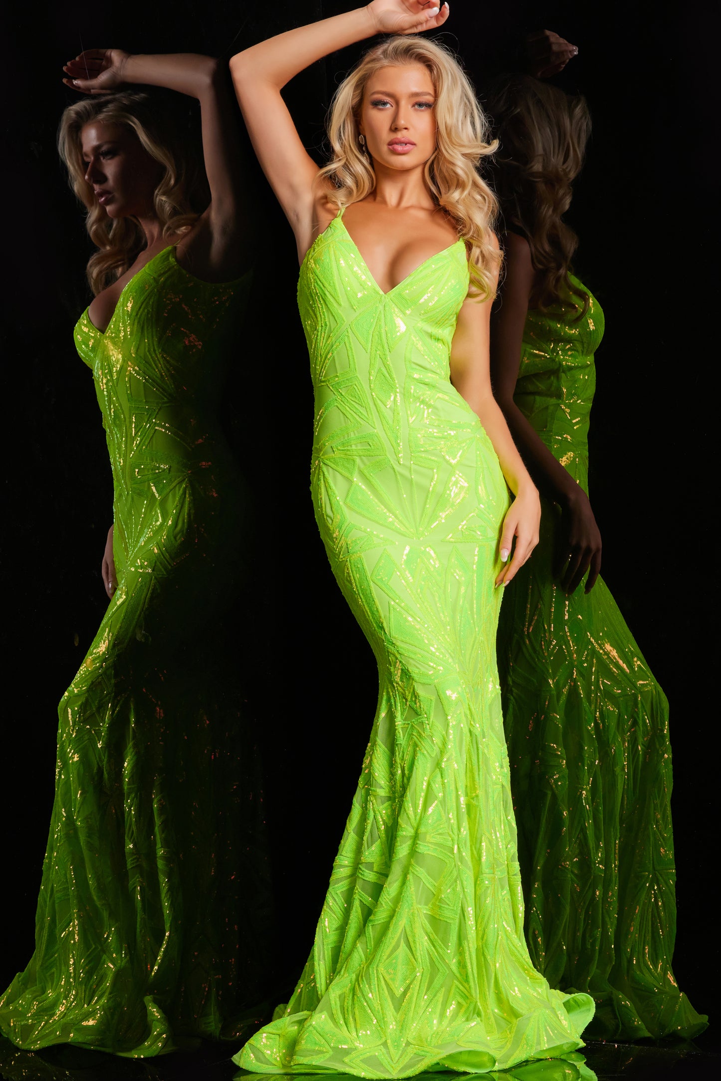 Prom Dresses Spaghetti Strap V Neck Sequined Prom Dress Neon Green