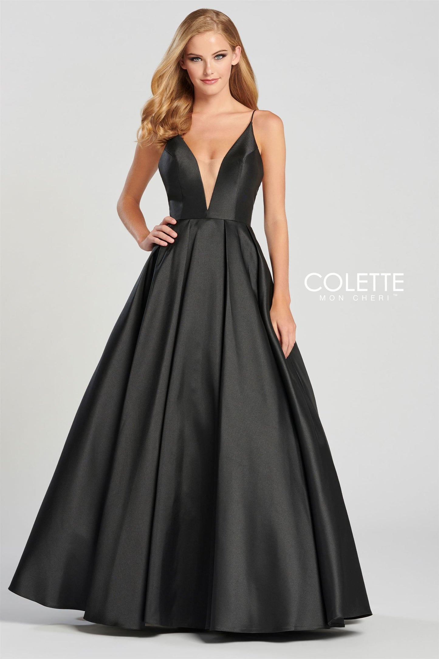 Prom Dresses Pleated Long Formal Prom Pockets Ball Gown Black