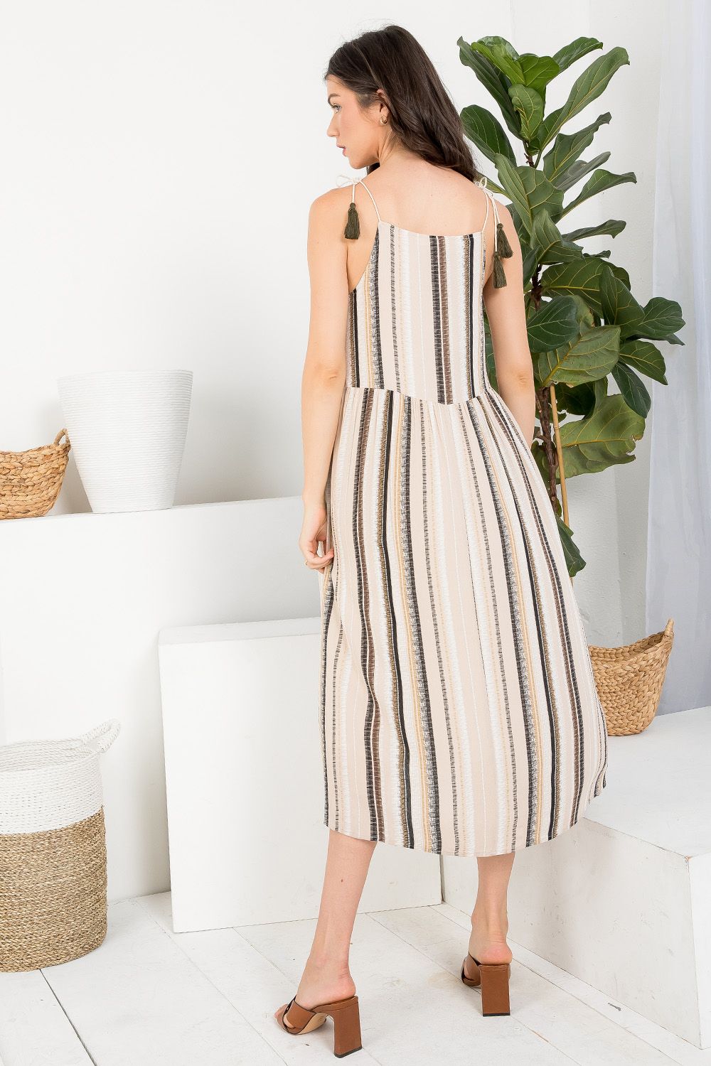 Cocktail Dresses Embroidered Stripe Sleeveless Midi Dress Beige