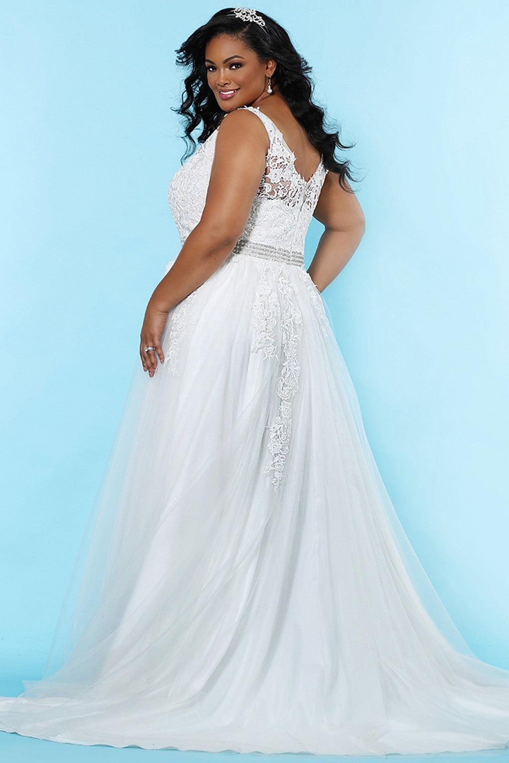 Wedding Dresses Long Sleeveless Plus Size Wedding Dress Ivory