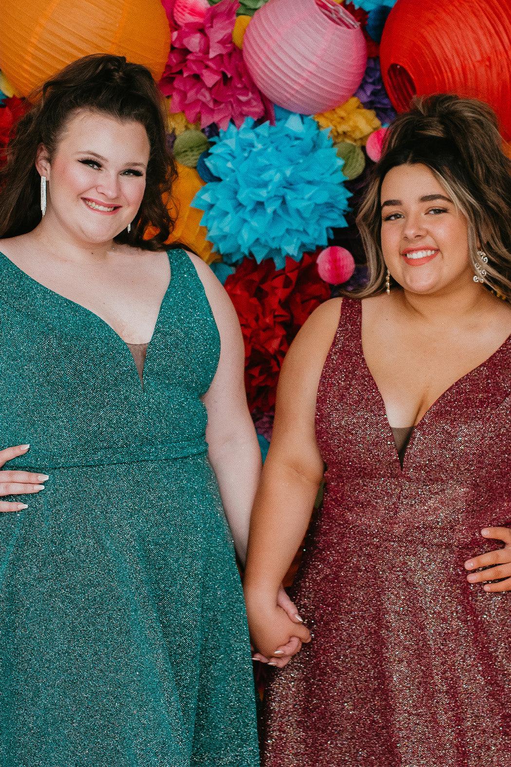 Sydney's Closet SC8120  Plus size homecoming dresses, Unique prom