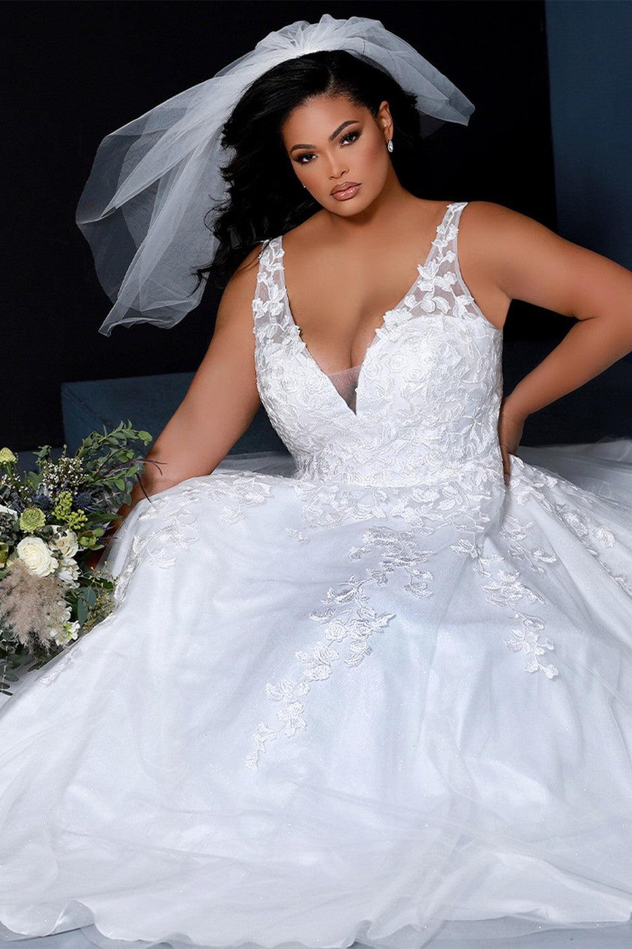 Wedding Dresses Plus Size Long Sleeveless Wedding Dress Ivory